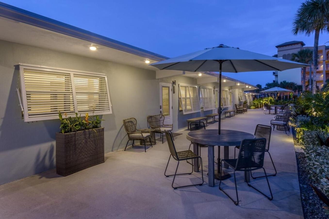 Boutique Vacation Rental Complex At Beach ココアビーチ エクステリア 写真