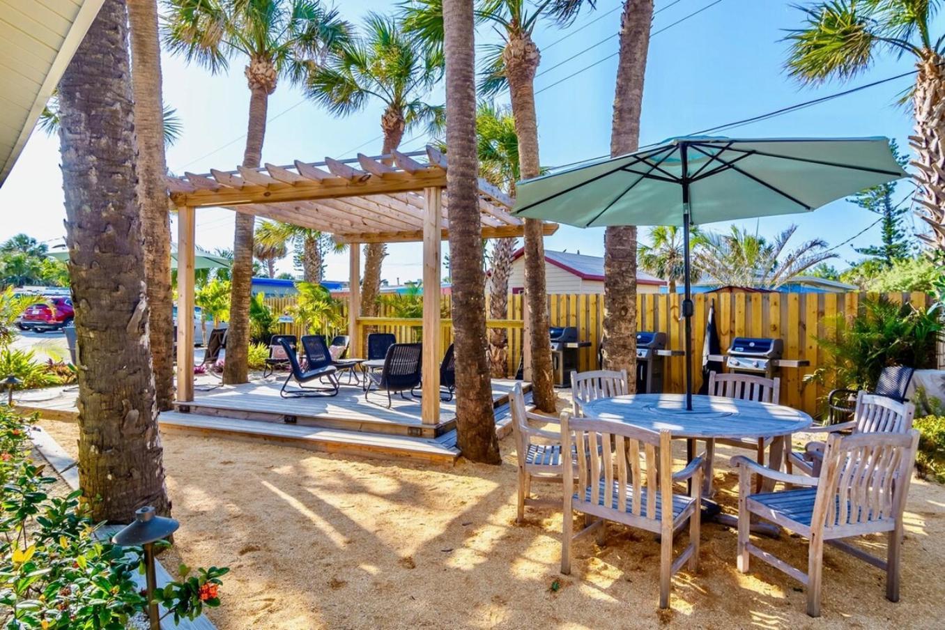 Boutique Vacation Rental Complex At Beach ココアビーチ エクステリア 写真