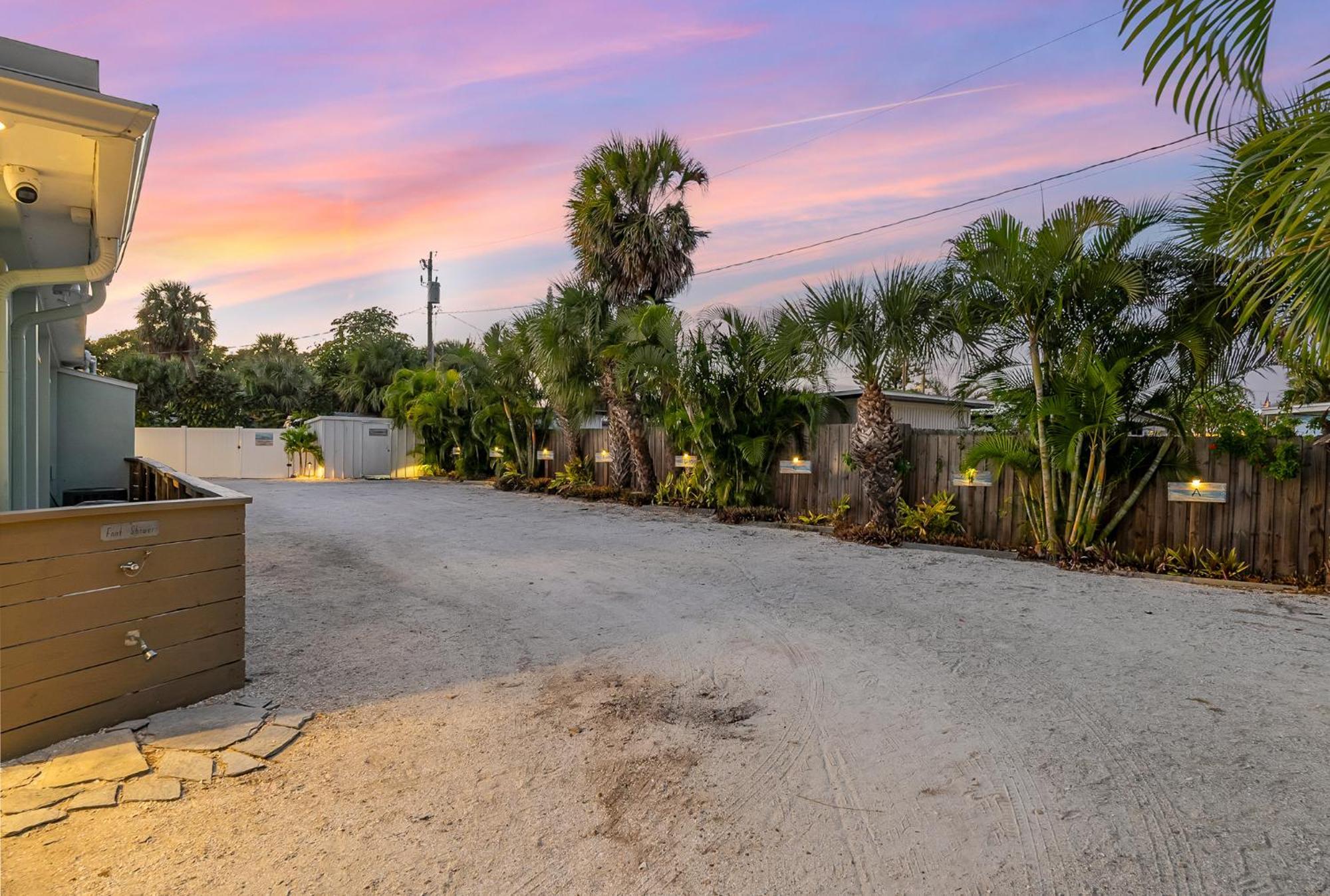 Boutique Vacation Rental Complex At Beach ココアビーチ エクステリア 写真