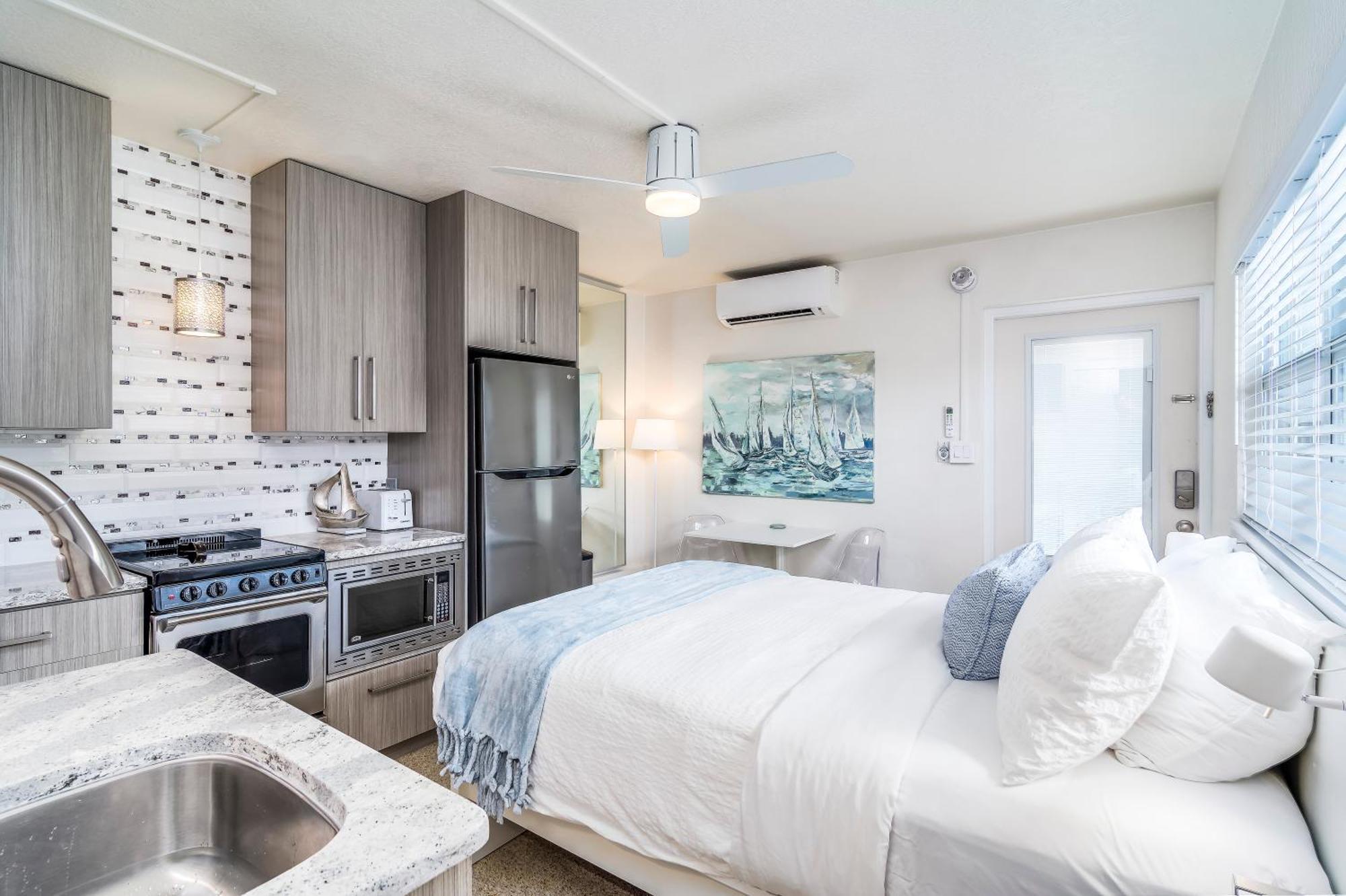Boutique Vacation Rental Complex At Beach ココアビーチ エクステリア 写真